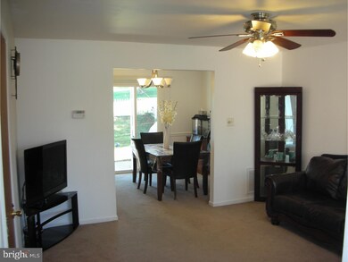 211 S 4th St, Womelsdorf, PA 19567 - photo 6