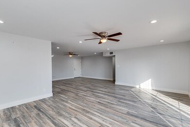 4035 N 79th Dr, Phoenix, AZ 85033 - photo 5