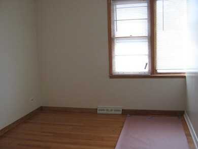 2750 N Linder Ave, Chicago, IL 60639 - photo 2