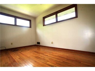 8 Judy Dr, Herminie, PA 15637 - photo 6