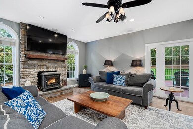 82 Tirrell Rd, Bedford, NH 03110 - photo 4