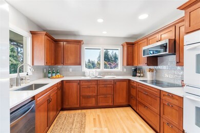 1021 Panorama Dr, Fircrest, WA 98466 - photo 6