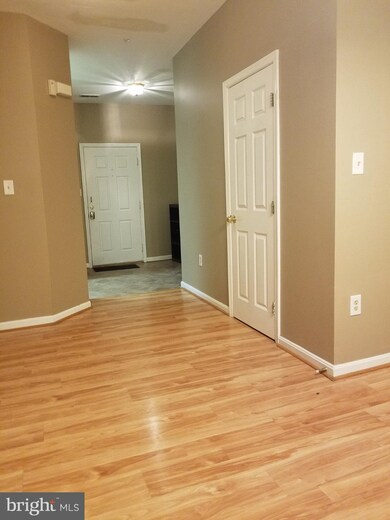 2001 Braley Point Ct, Odenton, MD 21113 - photo 2