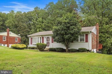 9008 Anna Dr, Clinton, MD 20735 - photo 3