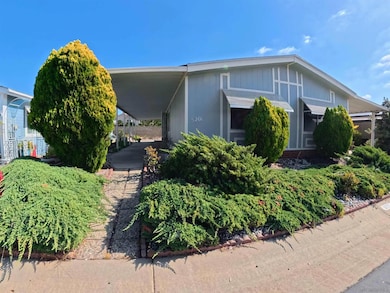 5201 Colonial Way, Oceanside, CA 92057 - photo 2