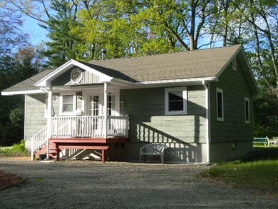 Adorable second home or first tine...