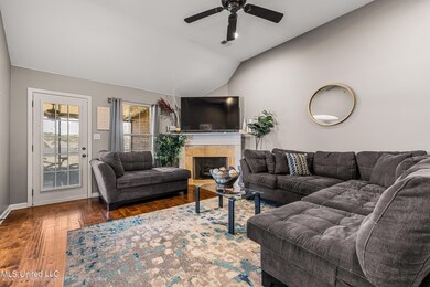 2724 Guernsey Cove-Interior-2