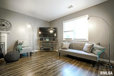 716 N Cherry St, Peoria, IL 61604 - photo 4