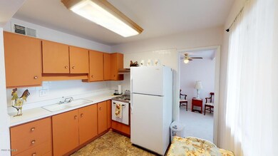 Kitchen / Bonus room
