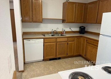 1529 N Polk Extension unit 4, Moscow, ID 83843 - photo 7