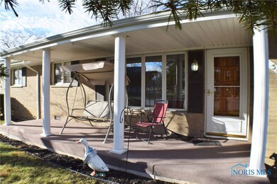 300 Lime St, Woodville, OH 43469 - photo 5