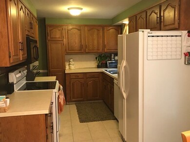 209 Burbank Dr, Warwick, RI 02886 - photo 4