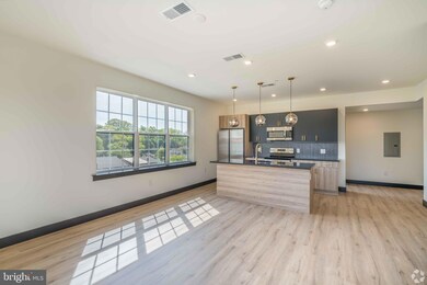 140 Church St unit C11, Phoenixville, PA 19460 - photo 3