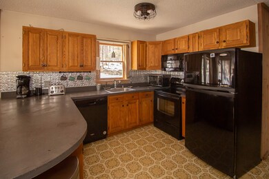 4 Abbie, Wilmington, VT 05363 - photo 2