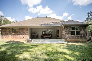 3165 3165 Vineyard Ave, Tyler, TX 75701 - photo 5