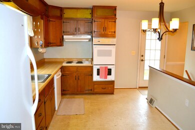 3 Glyndon Ct, Reisterstown, MD 21136 - photo 4