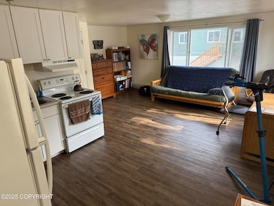 5300 Taku Dr, Anchorage, AK 99508 - photo 3