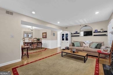 4081 Riverlook Pkwy SE unit 102, Marietta, GA 30067 - photo 2