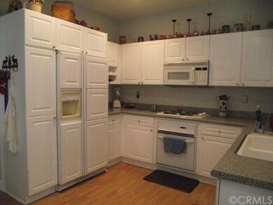 Bright Sunny Kitchen