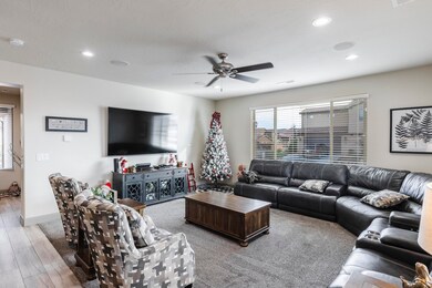 3837 W Lazy River Court Unit 99 Santa Cl