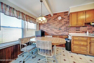 16-Kitchen
