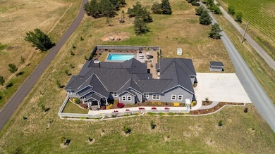 967 Old Stage Rd, Central Point, OR 97502 - photo 3