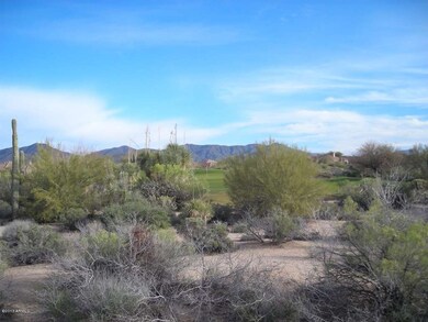 Mountain and golf course views ...