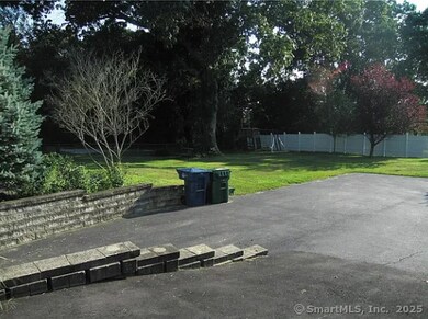 28 Lloyd Rd, Waterford, CT 06385 - photo 3