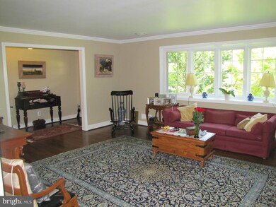 3901 Roberts Ln, Arlington, VA 22207 - photo 4
