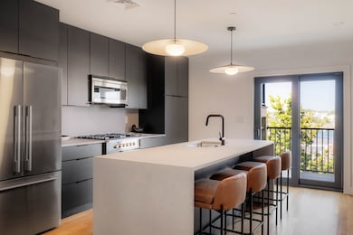 272 E Eagle St unit 2, Boston, MA 02128 - photo 2