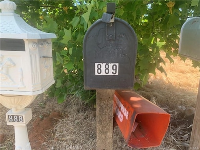 889 Deer Creek Ln, Paradise, CA 95969 - photo 2