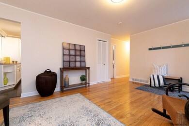 34 Acorn Ave, Rensselaer, NY 12144 - photo 6