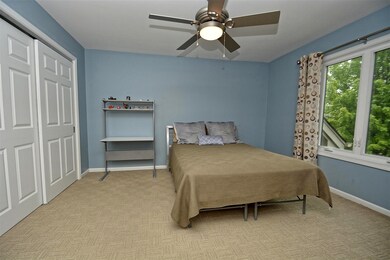 2104 Clear Brook Ct, Naperville, IL 60564 - photo 5