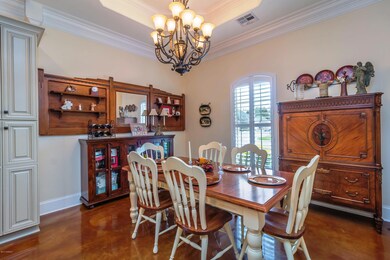 Lafittes Landing 602 Dining 1