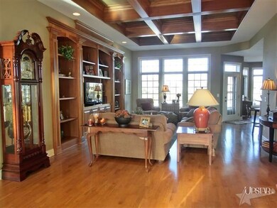 Spacious Great room with a wall of built-ins & a c