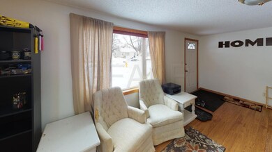 1002 S 17th St, Grand Forks, ND 58201 - photo 4