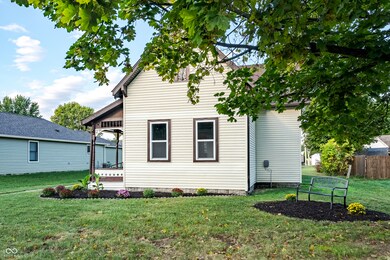 466 N West St, Tipton, IN 46072 - photo 2