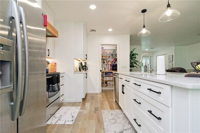 8697 Golf Creek Dr, Rogers, AR 72756 - photo 6