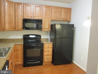 8609 Wintergreen Ct unit 208, Odenton, MD 21113 - photo 2