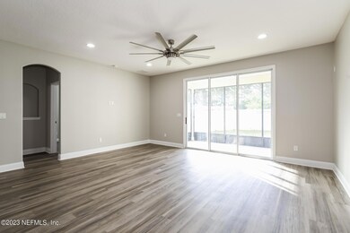 003-photo-living-room-10942264