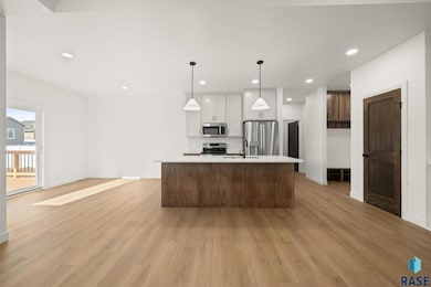 821 Yuzina Ave, Harrisburg, SD 57032 - photo 3