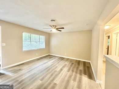 6454 Unit - Living Room