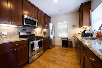 37 Beaconsfield Rd unit 1, Brookline, MA 02445 - photo 2