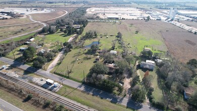 30501 Washington St, Waller, TX 77484 - photo 2