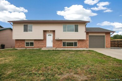 1126 Mulberry Ave, Cheyenne, WY 82001 - photo 2
