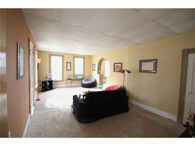 Plenty of room for lots of furniture!