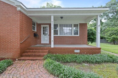 313 Forest Grove Ave, Jacksonville, NC 28540 - photo 2