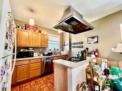 69 Woodlawn St unit 3, Jamaica Plain, MA 02130 - photo 4