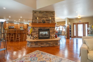 13175 Jay St, Trempealeau, WI 54661 - photo 4