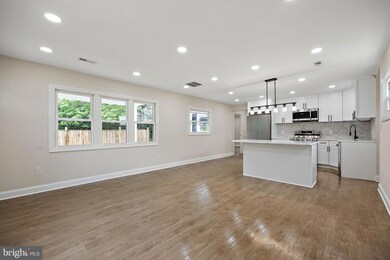 1202 E Willow Run Dr, Wilmington, DE 19805 - photo 4